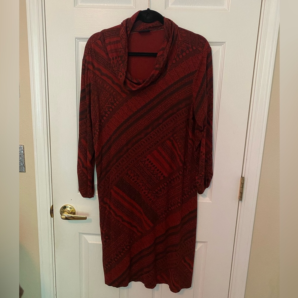 Geometric print dress black and red